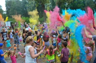 Фестиваль красок «КРАСКИ ЛЕТА»! Красочно, весело Хорлово отметило День молодёжи.